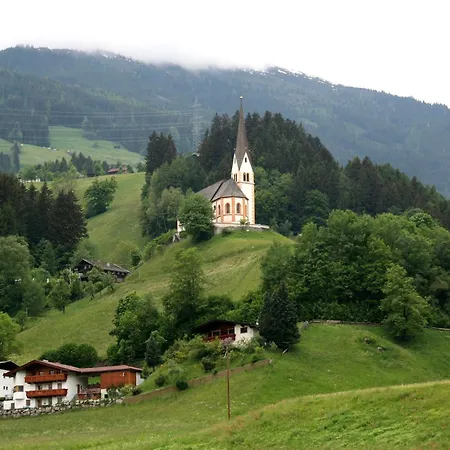 Tyrol ウダーンス